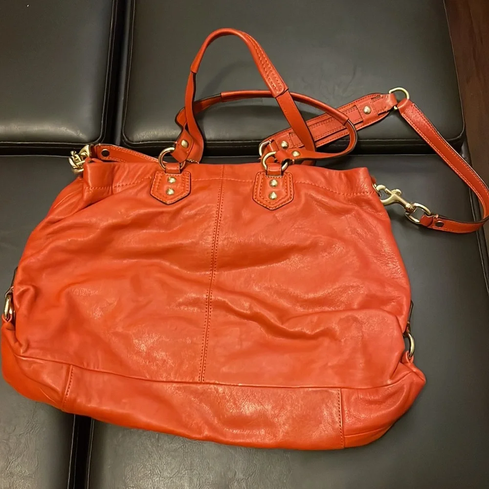 Coach - like brand new purse - Picture 2 of 4